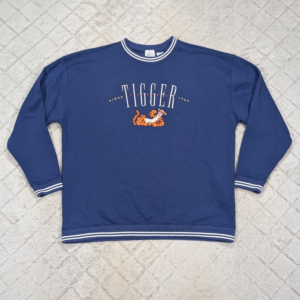 Disney Parks Sweatshirt Adult XXL Blue Tigger Winnie The Pooh Embroidered Heavy
